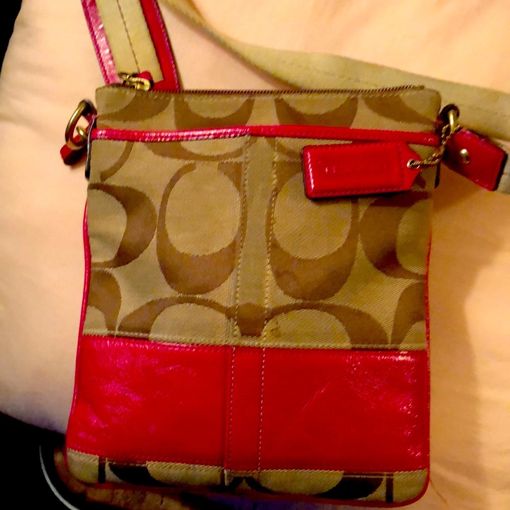 Coach Passport Signature Crossbody